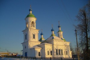 Церковь покрова Пресвятой Богородицы с мраморным иконостасом