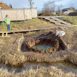 Мария Ворожейкина у соляного колодца